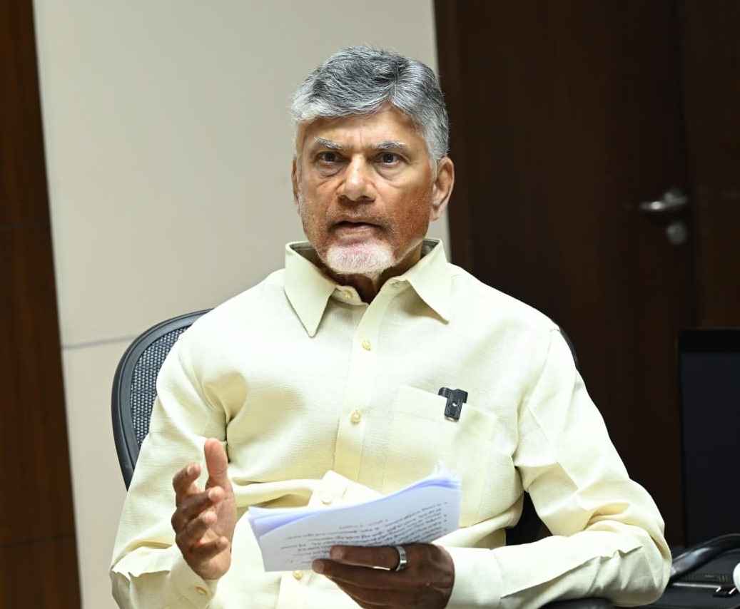 చంద్రబాబు నివాసానికి వెళ్లిన కేంద్రమంత్రి