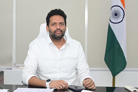 వైద్యులతో మంత్రి టీజీ భరత్ భేటీ