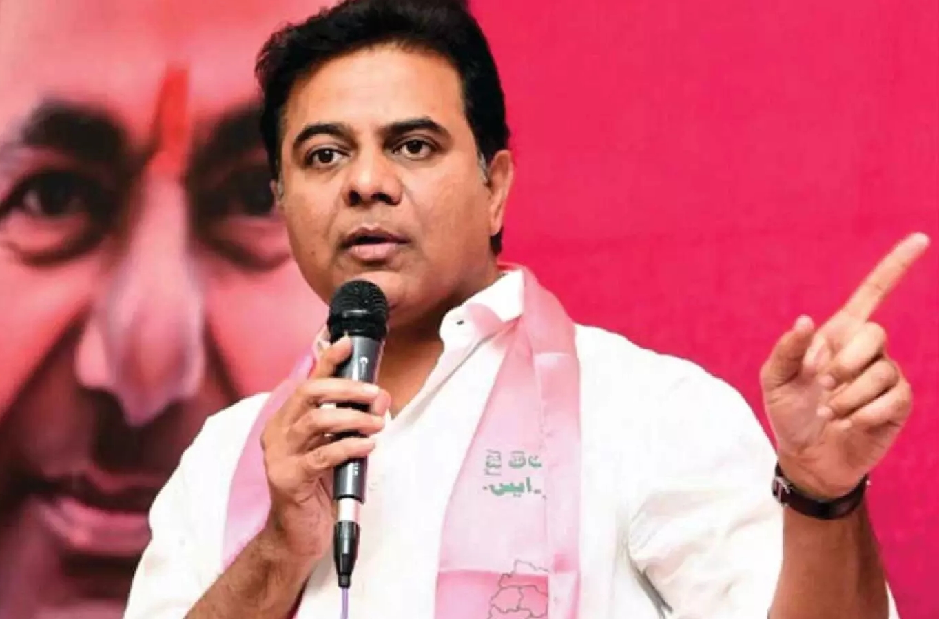 ఫిరాయింపు ఎమ్మెల్యేలను పార్టీలోకి తీసుకోం: కేటీఆర్