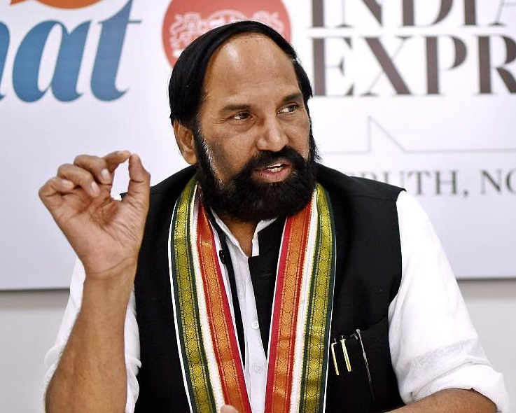 ఒక్క ఎకరాకు నీళ్లు ఇవ్వలేదు: ఉత్తమ్