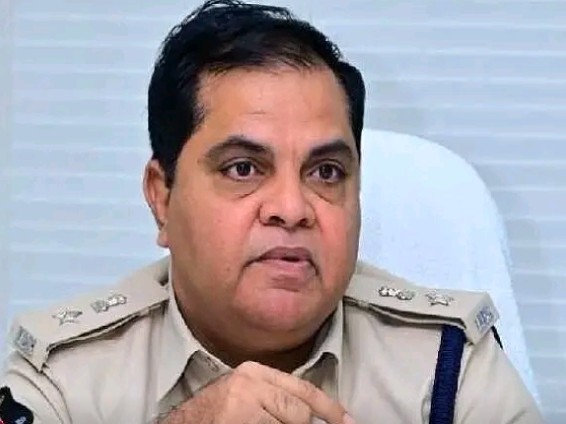 వాట్సాప్ నంబర్ ద్వారా పోలీస్ సేవలు: ఎస్పీ