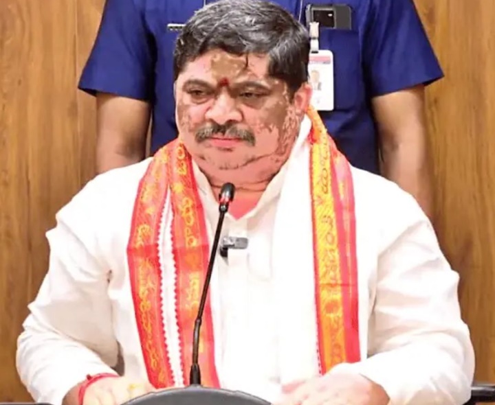 ఈవీల ఛార్జింగ్ స్టేషన్ల పెంపునకు కృషి: పొన్నం