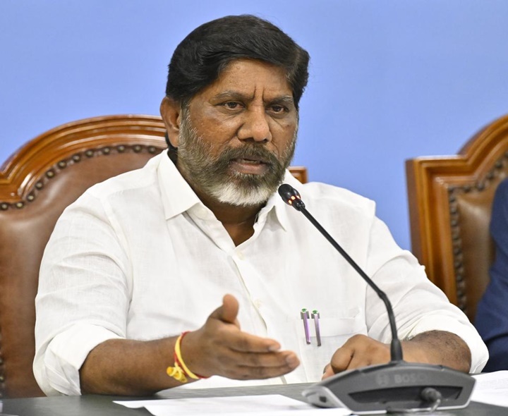 సింగరేణి కార్మికుల సంక్షేమానికి పెద్దపీట: భట్టి