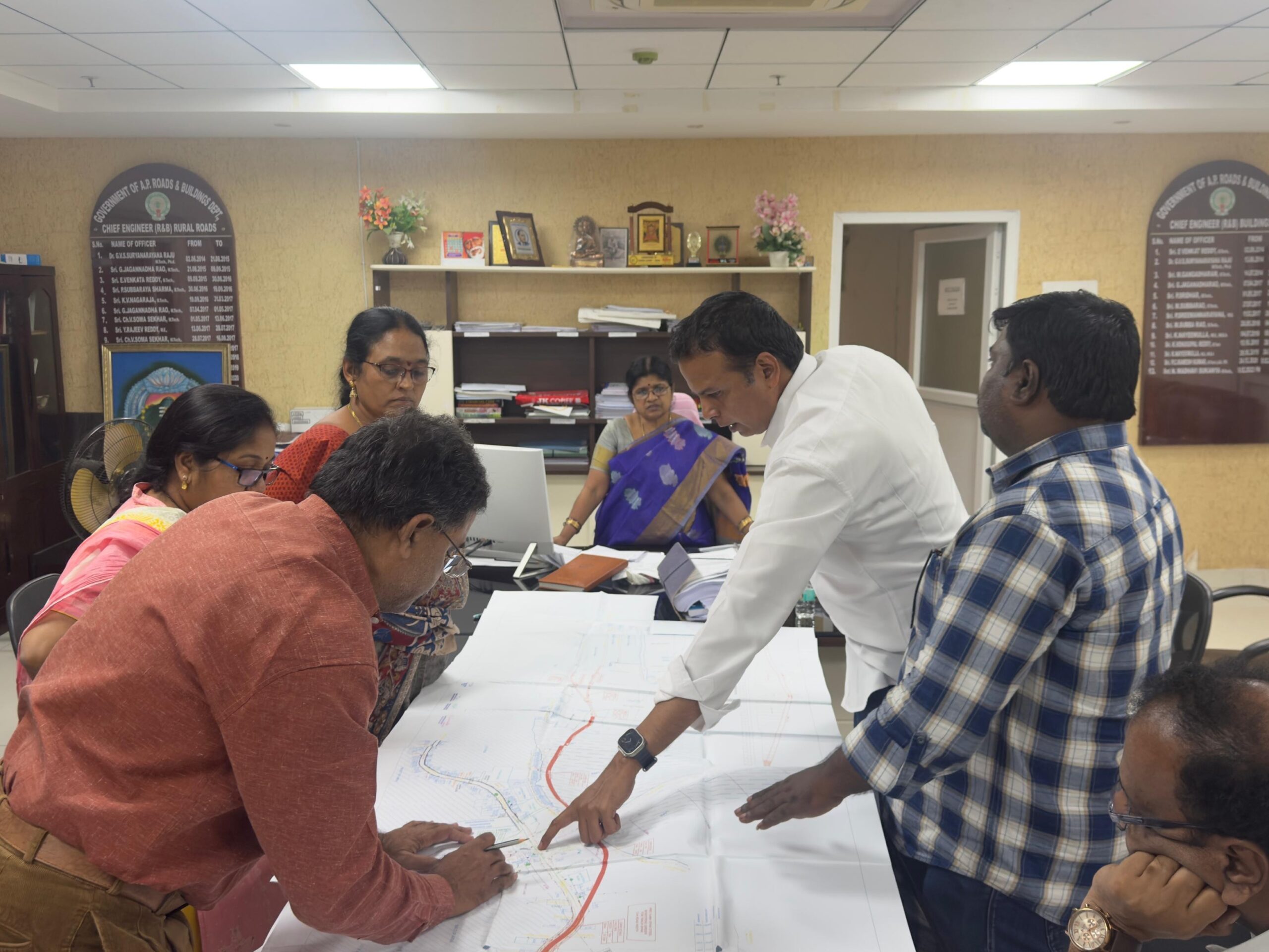 రైల్వే స్టేషన్ బ్రిడ్జి నిర్మాణానికి ఎమ్మెల్యే చర్యలు