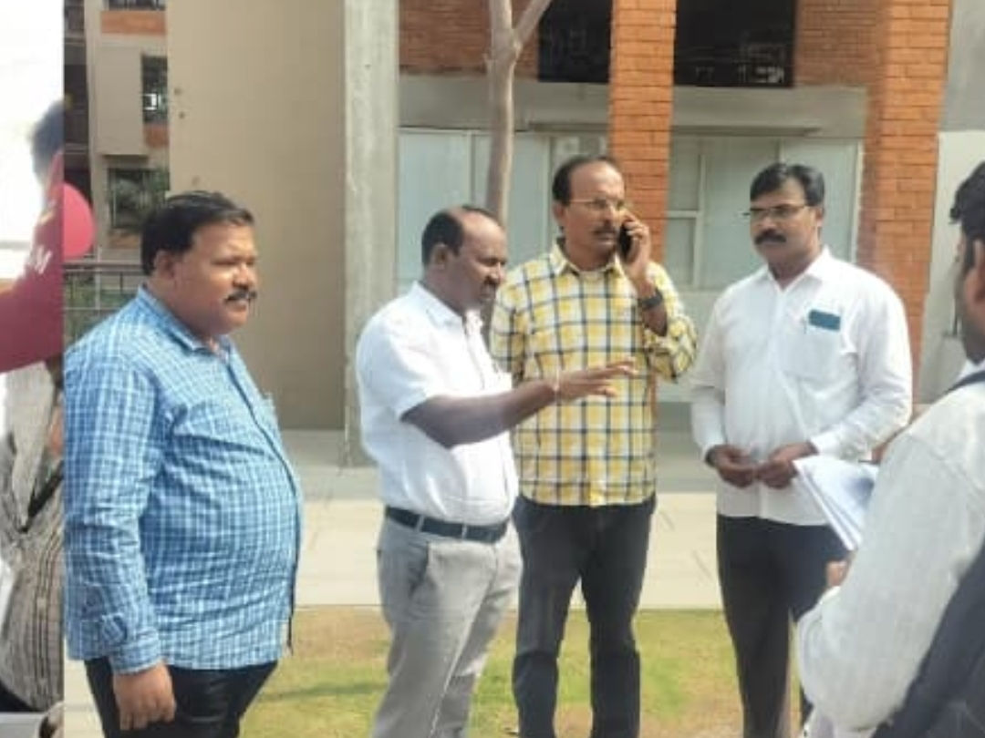 ఇబ్బందులు లేకుండా తగిన ఏర్పాట్లు చేయాలి: DEO