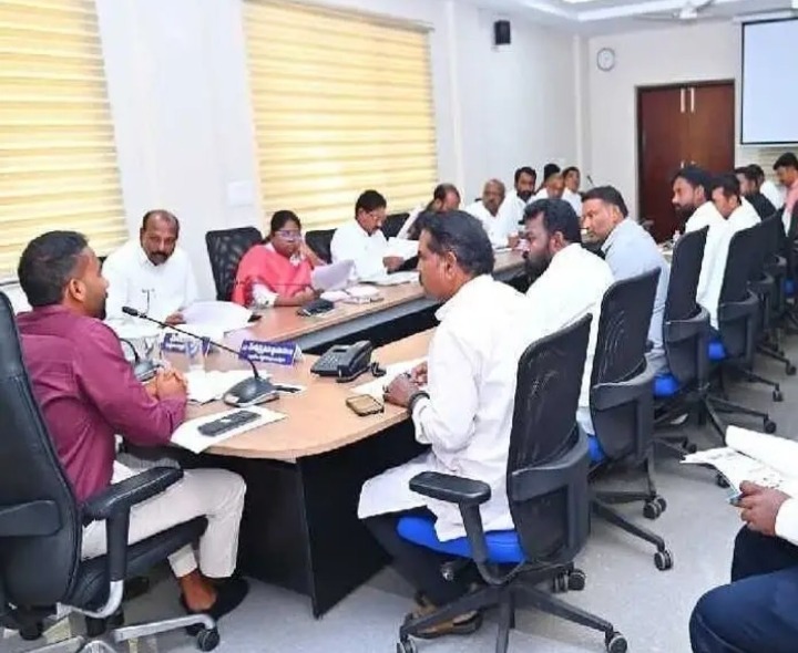 ఓటర్ల జాబితా‌పై అభ్యంతరాల స్వీకరణ: కలెక్టర్