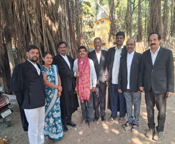 న్యాయవాది గోలి శ్రీనివాస్‌కు ఘనంగా సన్మానం