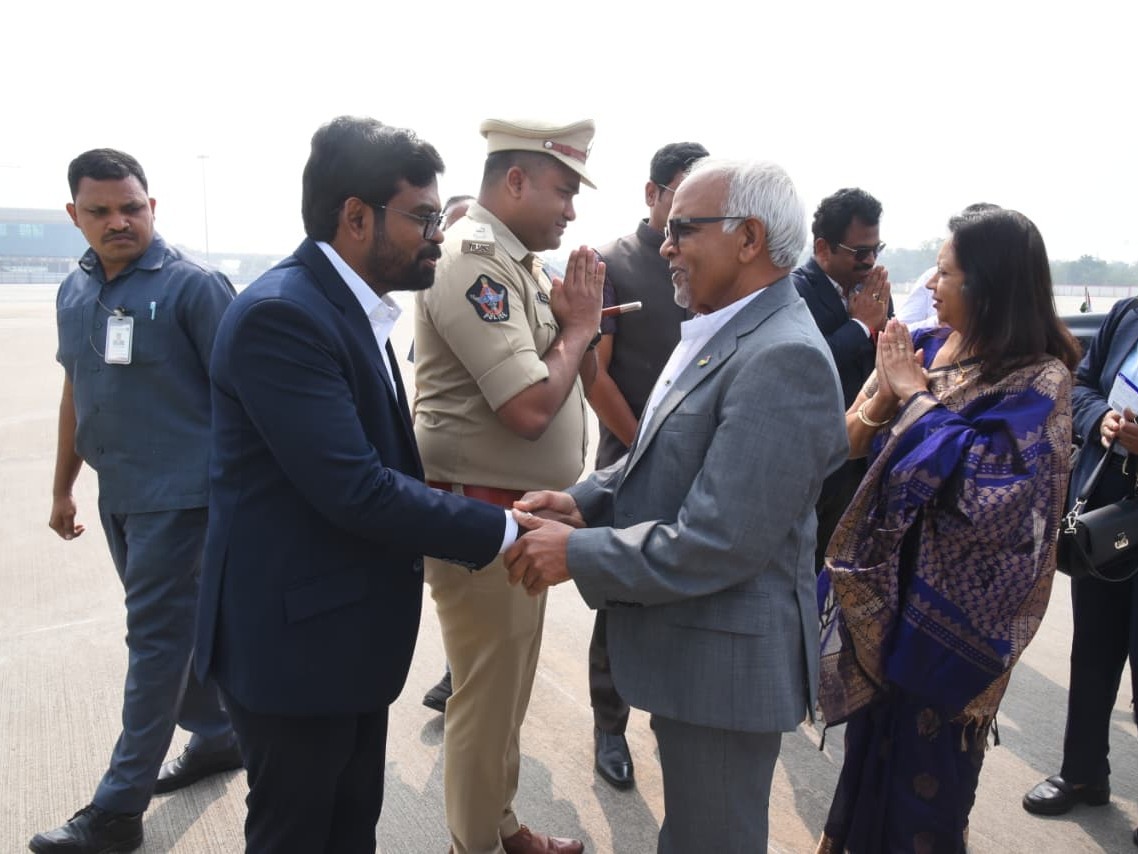 మారిషస్ దేశ అధ్యక్షుడుకి ఘన వీడ్కోలు