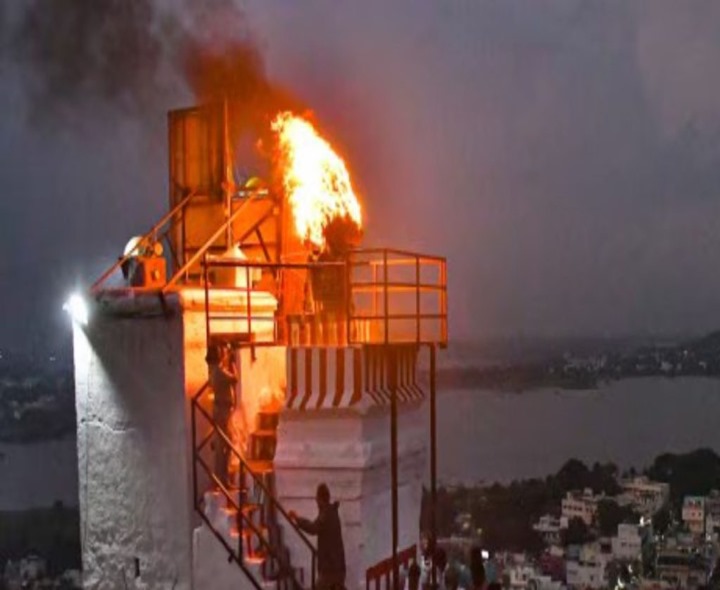 డీఎంకేకు ఎదురుదెబ్బ.. దీపారాధనకు అనుమతి