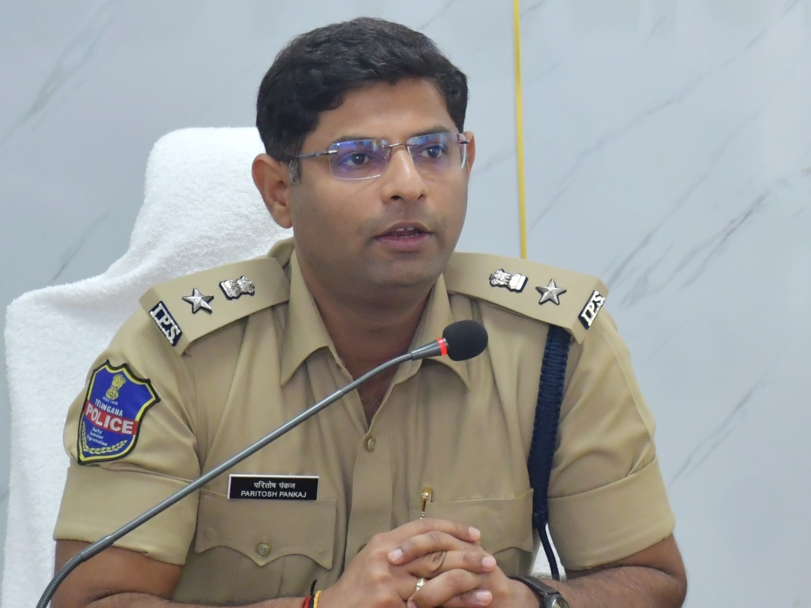 సంక్రాంతికి ఊరు వెళ్తే సమాచారం ఇవ్వండి: ఎస్పీ