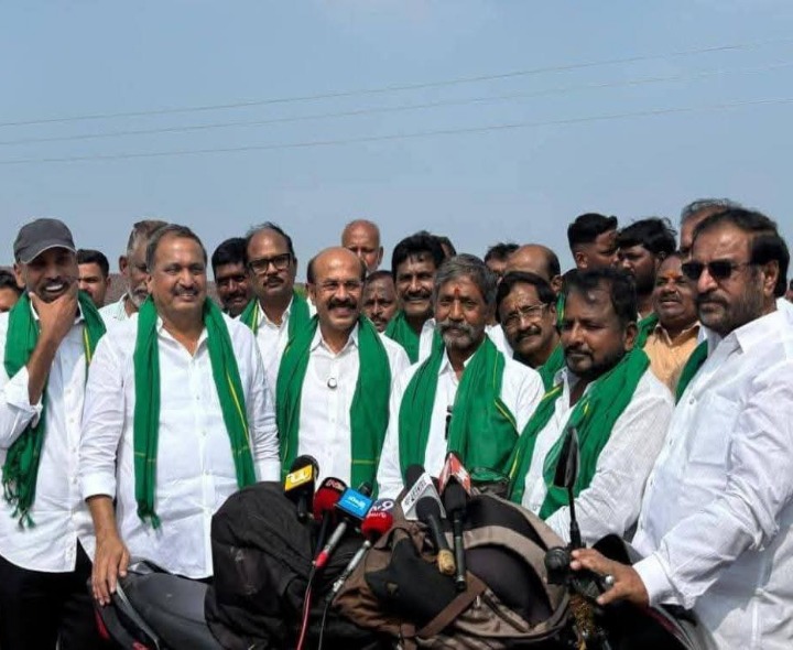 ‘సీమ ప్రాజెక్టులపై వివక్ష తగదు’