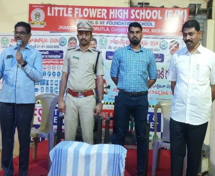 ‘మైనర్లు వాహనాలు నడిపితే తల్లిదండ్రులకు జైలు శిక్ష’