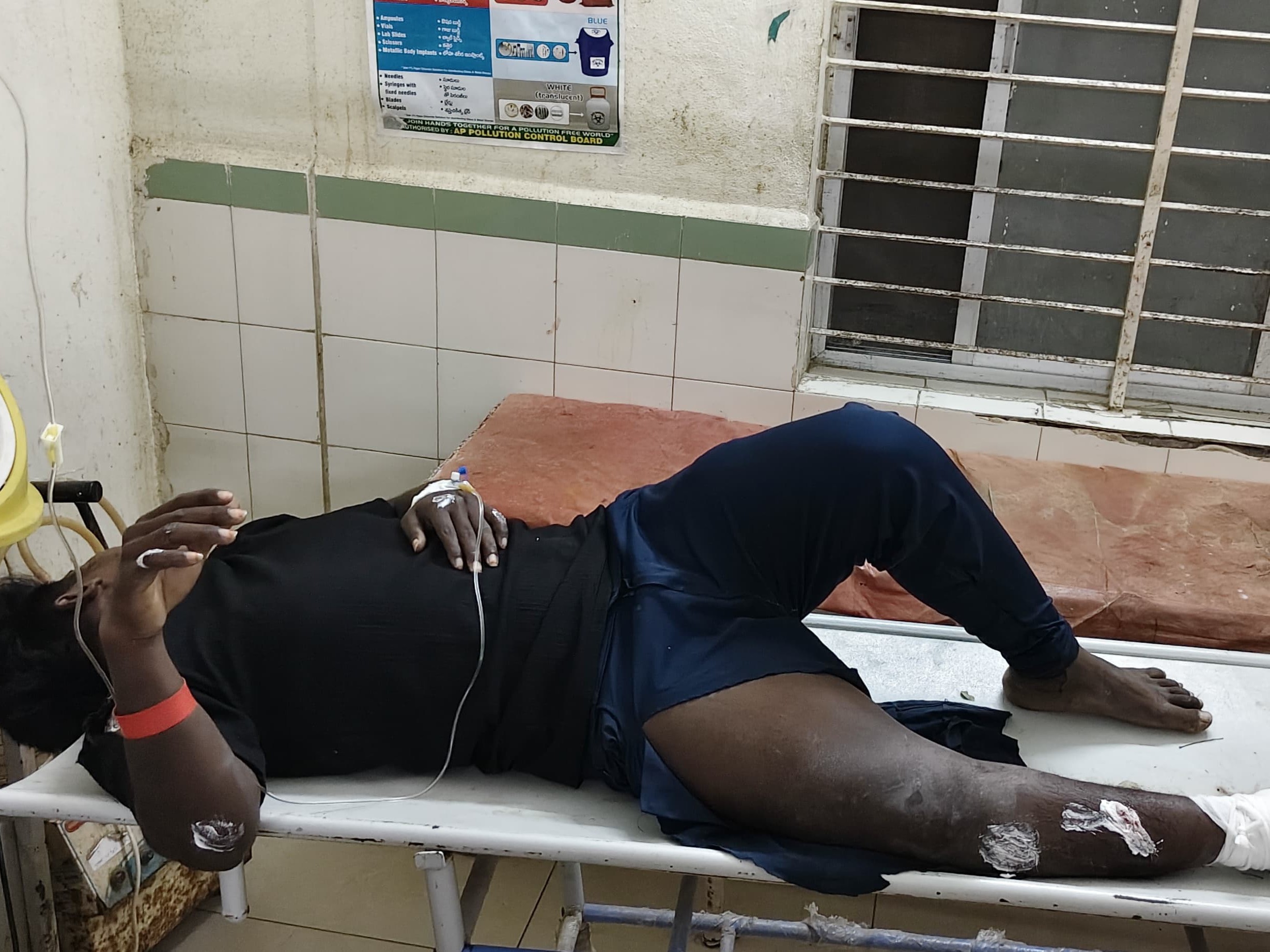 బెస్తవారిపేటలో రోడ్డు ప్రమాదంలో వ్యక్తికి గాయాలు