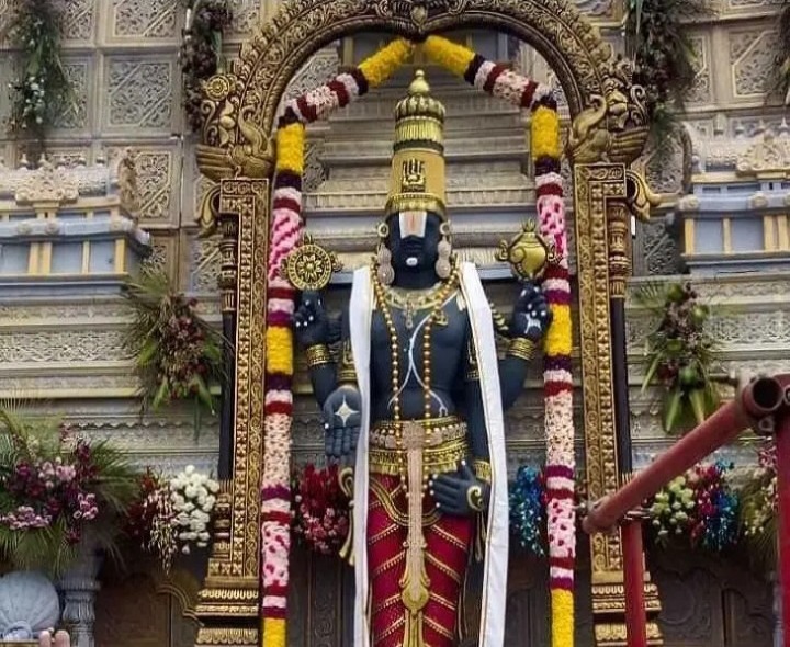 తిరుమలలో శ్రీవాణి ఆఫ్‌లైన్ల టికెట్ల జారీ నిలిపివేత