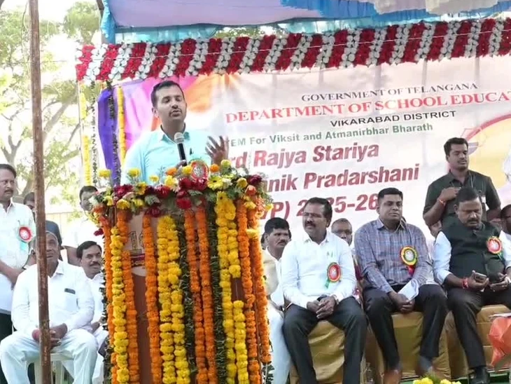 సైన్స్ ఫేర్‌లో విద్యార్థుల సృజనాత్మకత ప్రదర్శన: కలెక్టర్