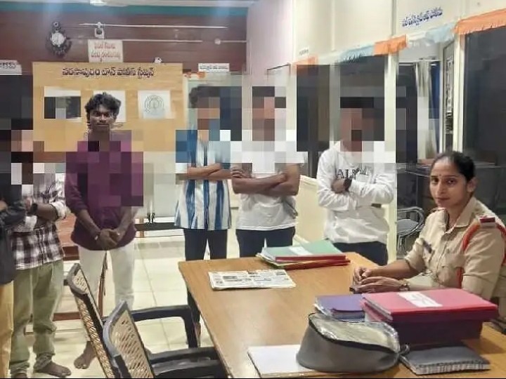 మైనర్లకు ఎస్సై కౌన్సిలింగ్