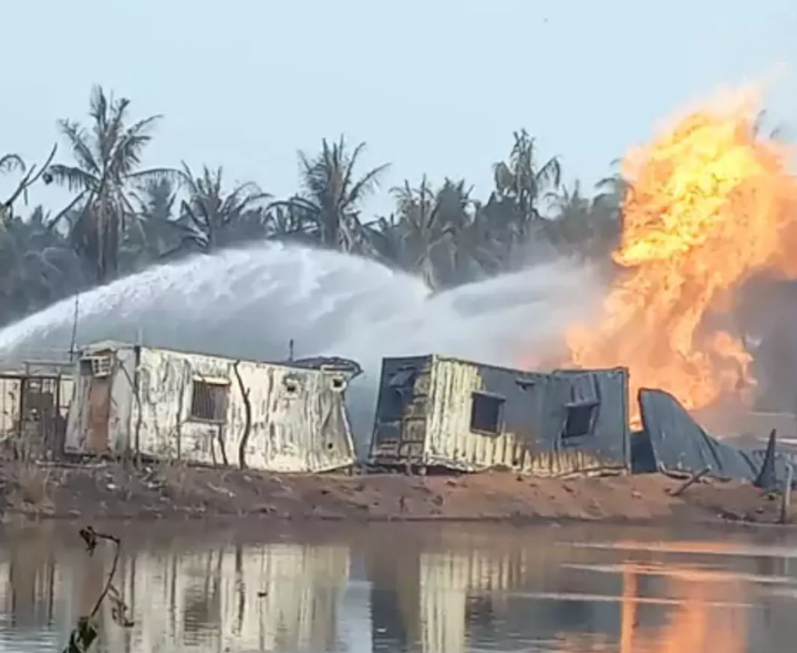 కోనసీమలో ఇంకా అదుపులోకి రాని బ్లోఅవుట్