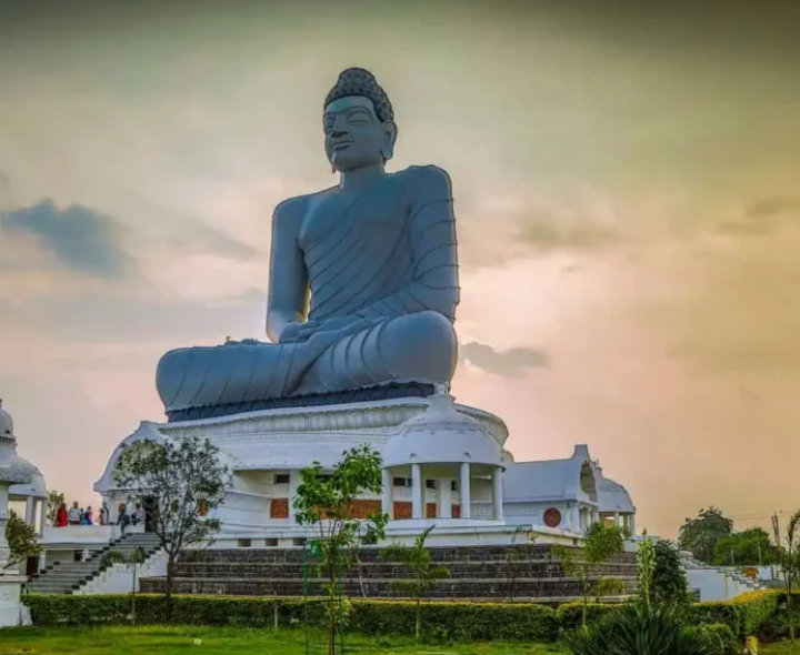 అమరావతికి చట్టబద్ధత ఏది?: రైతులు