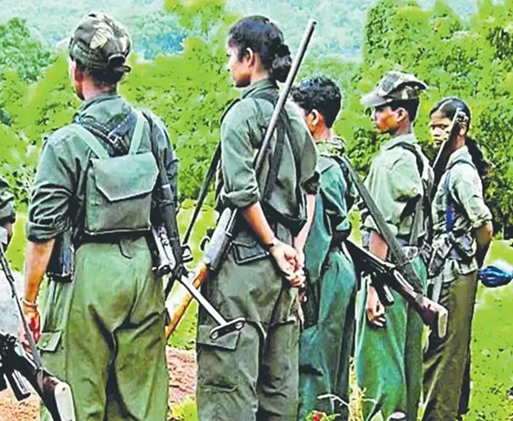 26 మంది మావోయిస్టులు లొంగుబాటు