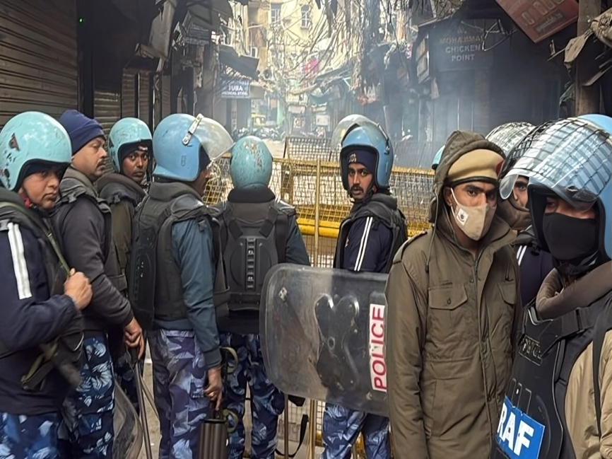 ఢిల్లీ అల్లర్ల కేసులో ఐదుగురి అరెస్ట్