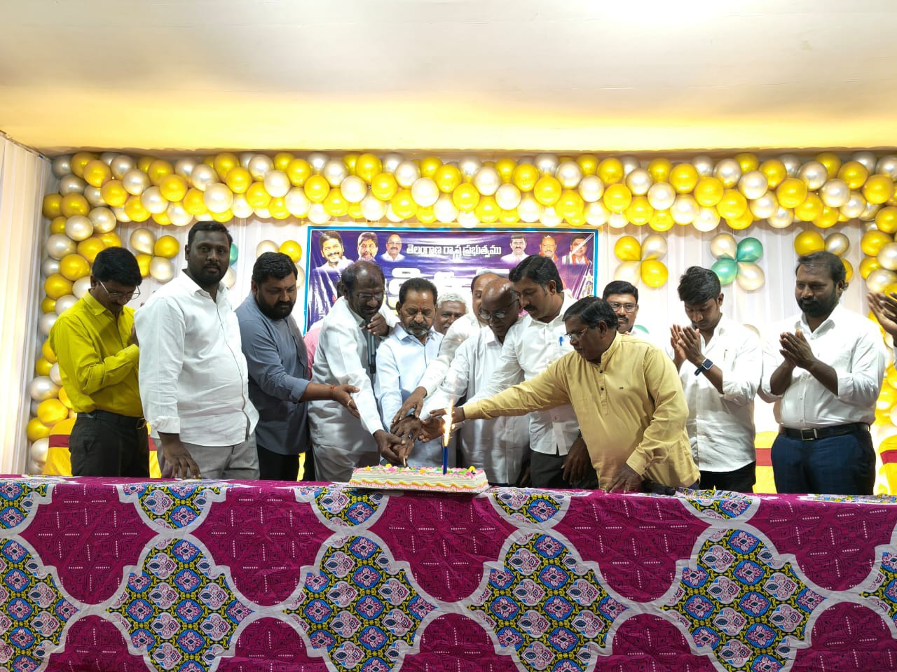 ఆత్మీయ సమ్మేళనంలో ఎమ్మెల్యే కోరం కనకయ్య