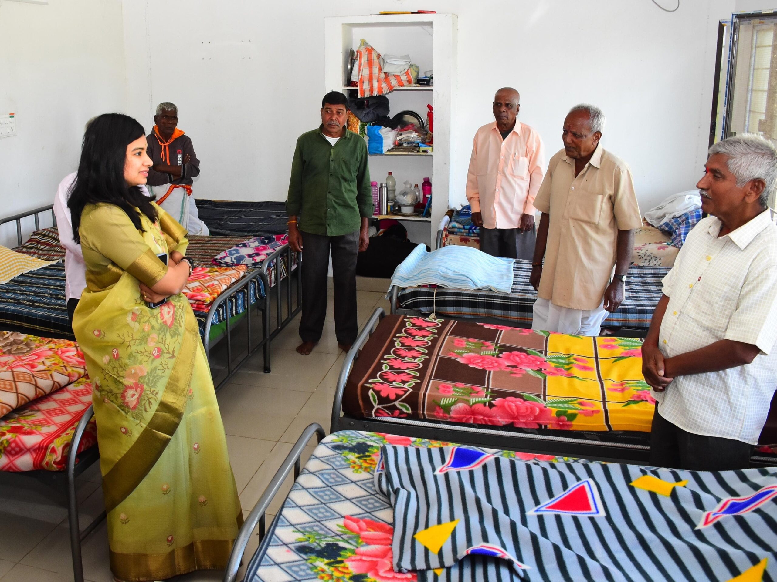 ‘చిల్డ్రన్ హోమ్ భవన నిర్మాణ పనుల్లో వేగం పెంచాలి’