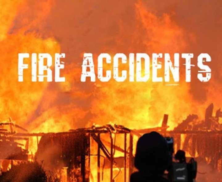 రైల్వేస్టేషన్‌లో అగ్నిప్రమాదం