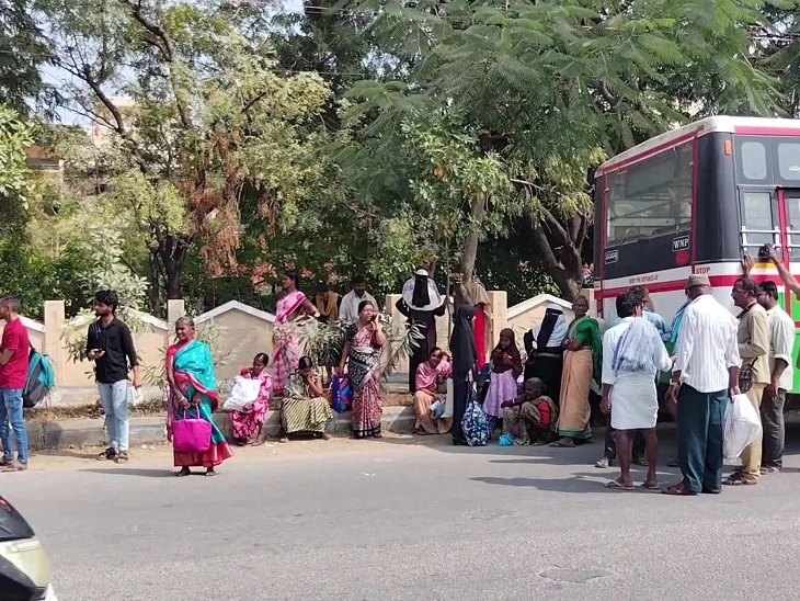 ఆగిపోయిన బస్.. ప్రయాణికులకు తీవ్ర ఇబ్బందులు