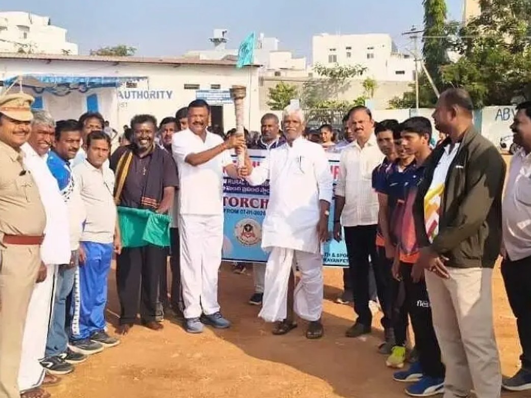 ఉత్సాహంగా ‘సీఎం కప్’ టార్చ్ ర్యాలీ