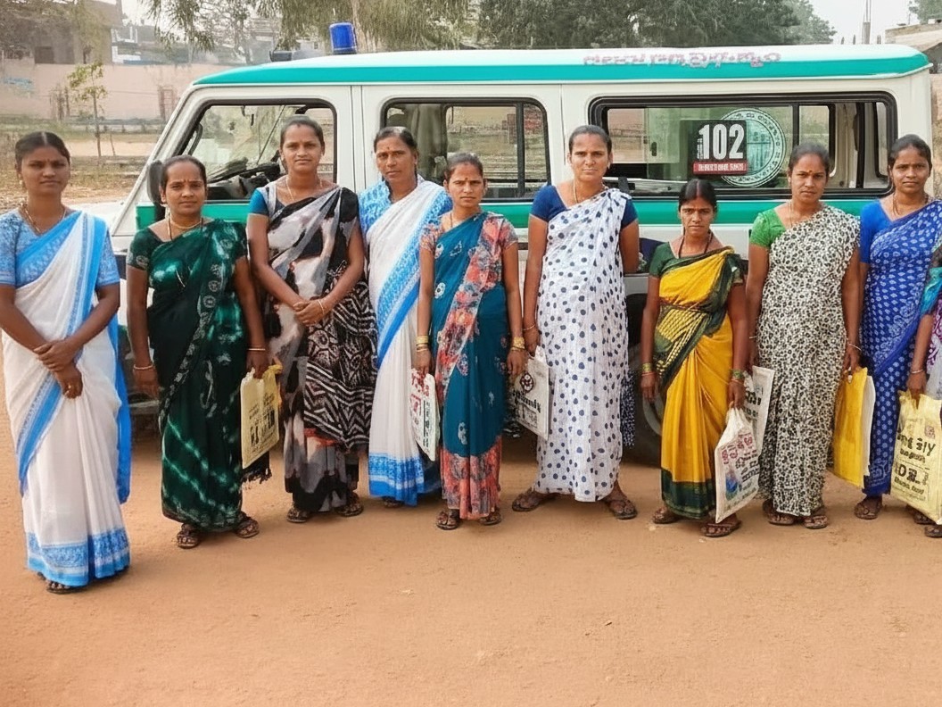 ‘‘102’ అమ్మ ఒడి వాహన సేవలు ఎంతో ఉపయోగపడుతున్నాయి’