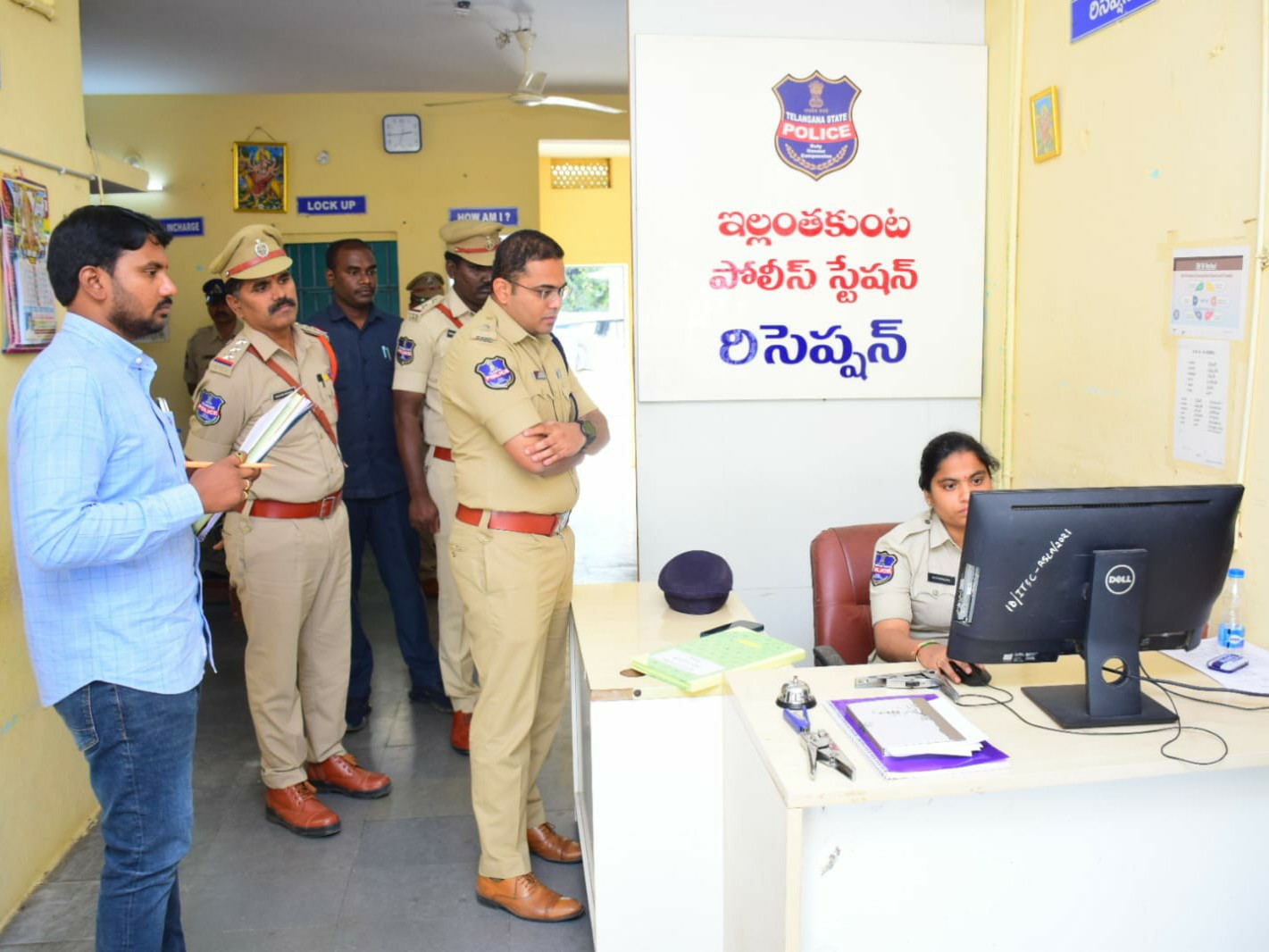 పోలీస్ స్టేషను ఆకస్మిక తనిఖీ చేసిన ఎస్పీ