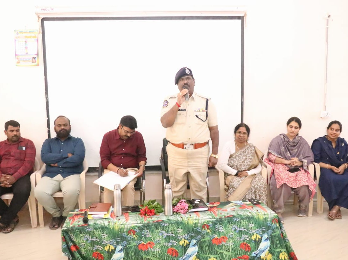 మహిళలు, పిల్లల భద్రతే లక్ష్యం: అడిషనల్ ఎస్పీ