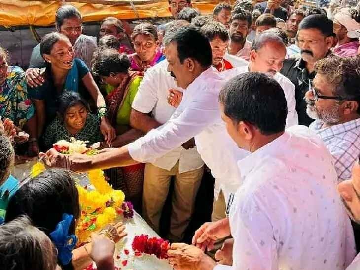 మధ్యప్రదేశ్ రోడ్డు ప్రమాదంలో యువకుల మృతి