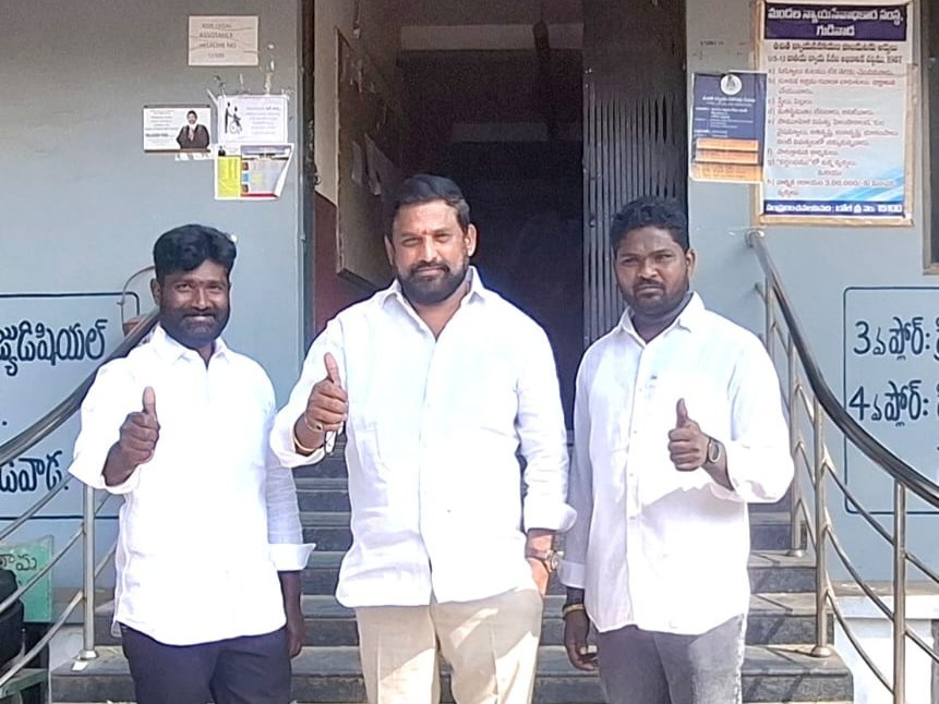 కోర్టులో జనసేన నేతలకు ఊరట