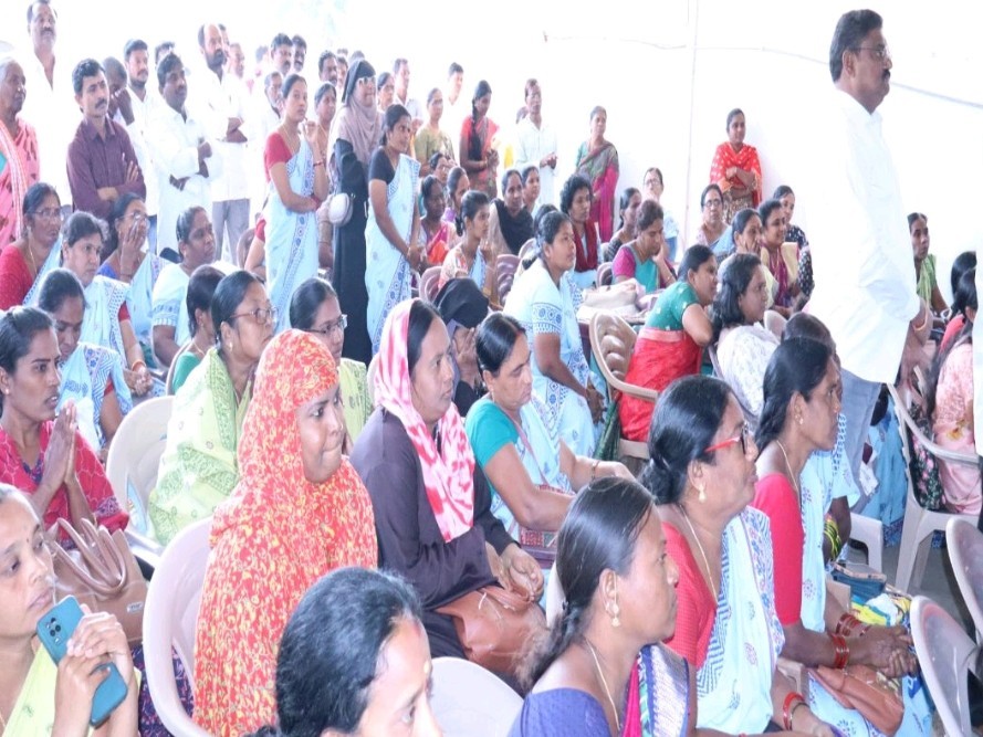 మహిళలు ఆర్థికంగా బలపడితేనే సమాజం మారుతుంది: ఎమ్మెల్యే