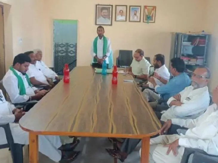 ‘రైతులకు మరిన్ని సేవలు అందించేందుకు కృషి చేస్తాం’