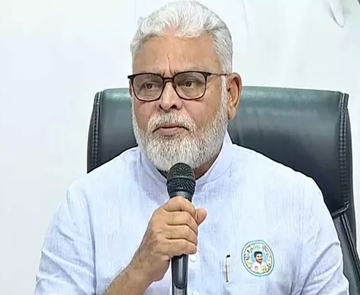 పోలవరంపై చంద్రబాబు అబద్దాలు చెప్పారు: అంబటి