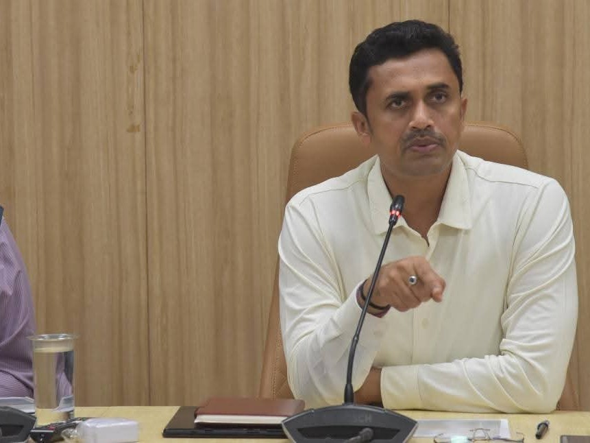 ‘పునరుత్పాదక శక్తి ప్రాజెక్టులకు వేగవంతం చేయాలి’