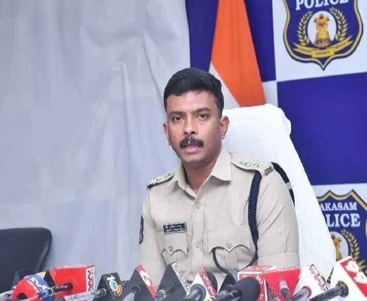 వృద్ధులే లక్ష్యంగా డిజిటల్ అరెస్ట్ స్కామ్: SP