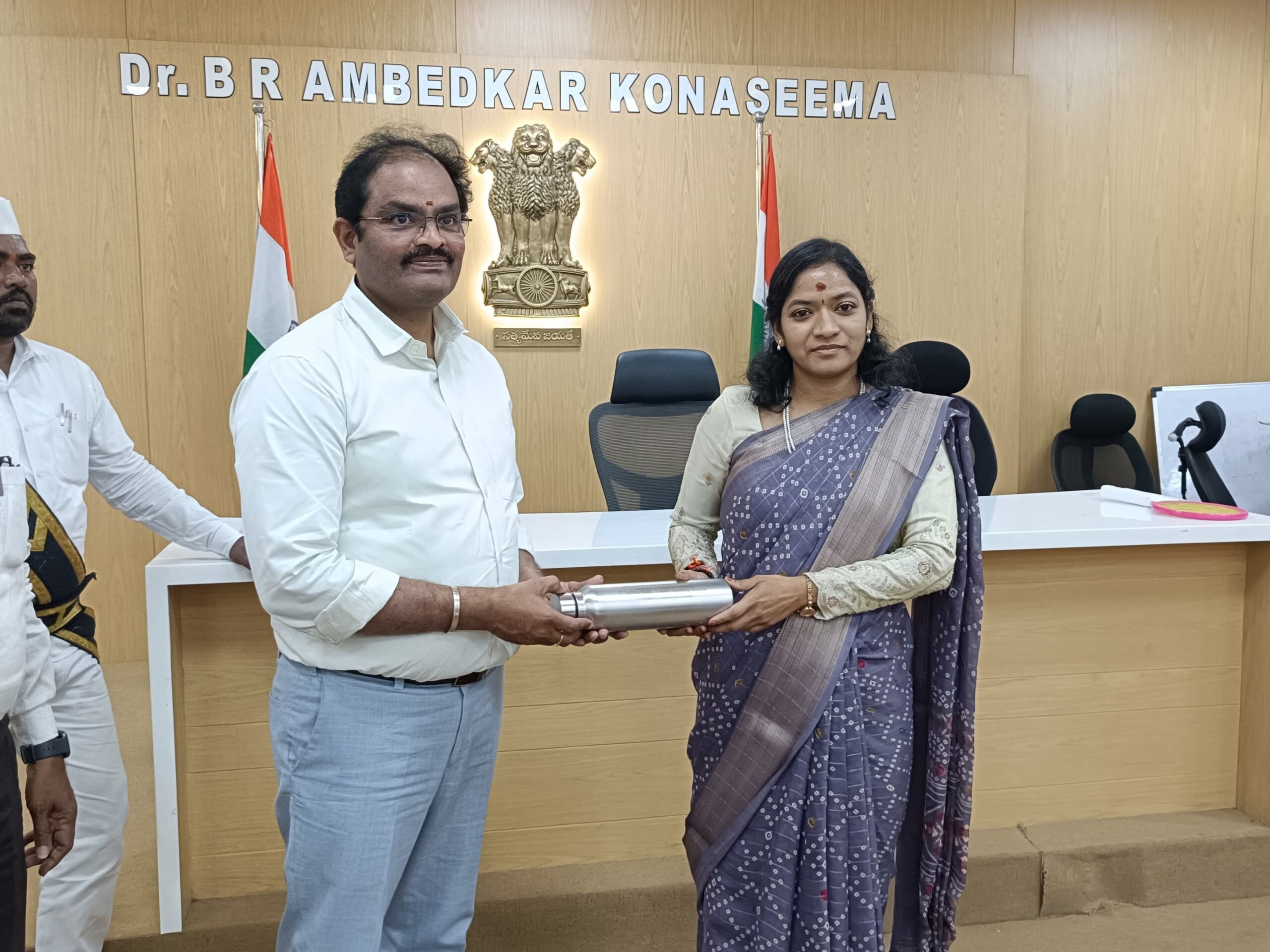 ప్రజలందరూ ప్లాస్టిక్ వినియోగాన్ని తగ్గించాలి: జేసీ