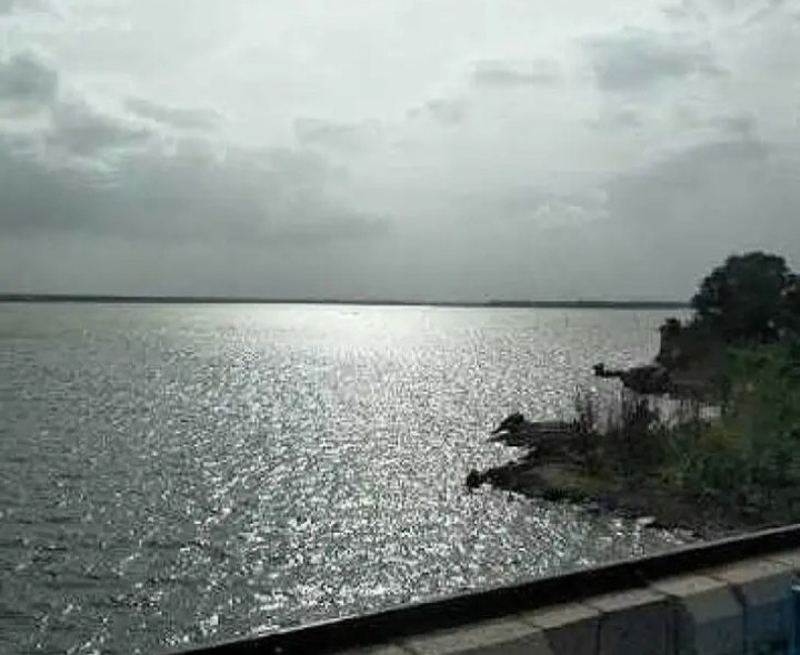 నిధులు లేక.. నీరు వాడక.. ఇలా నీటి సరఫరా