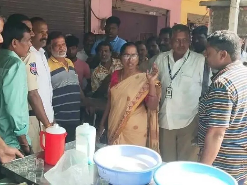 ‘దుకాణాల్లో కేటాయించిన వ్యాపారాలనే నడుపుకోవాలి’