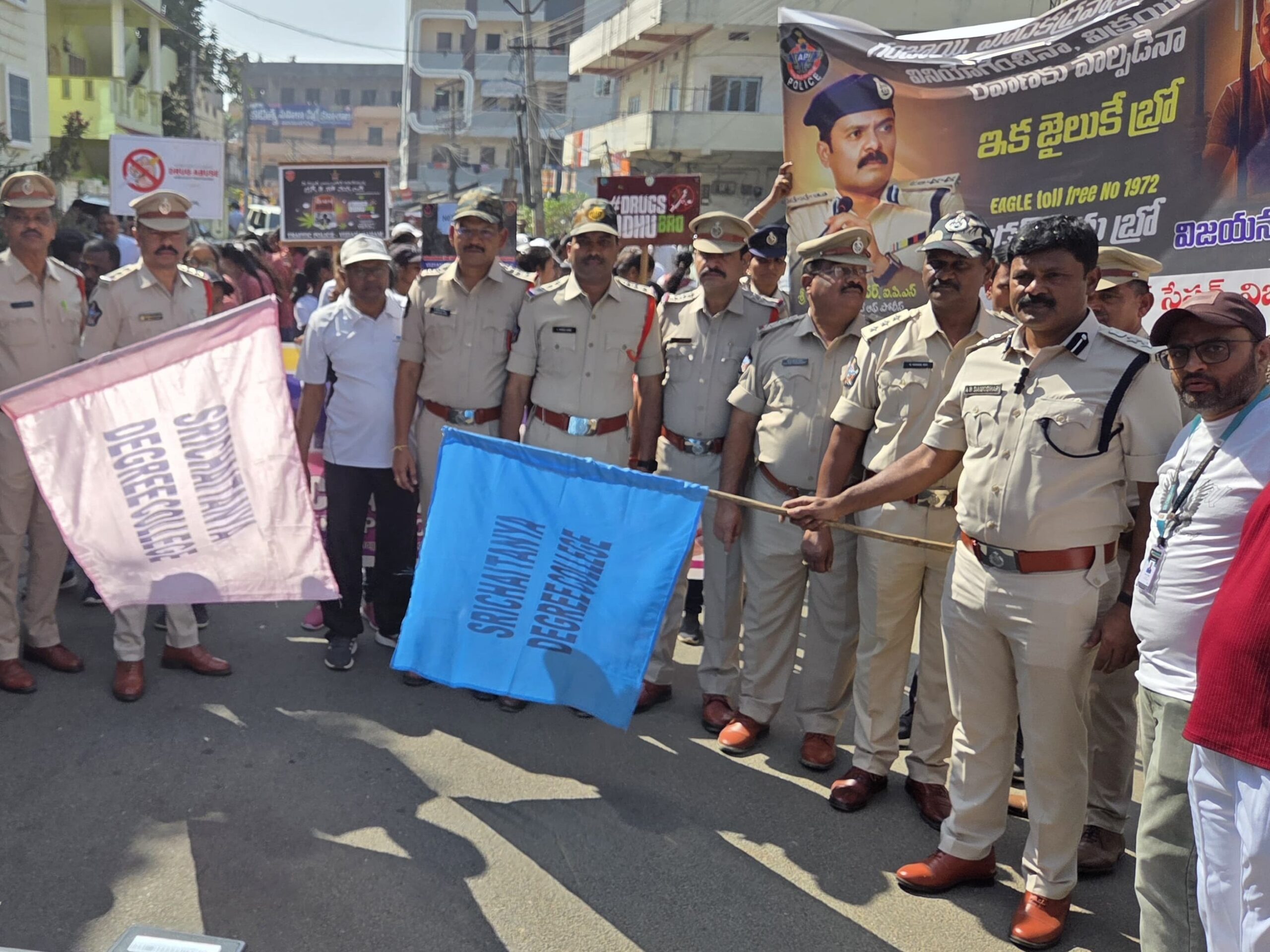 5k వాక్‌థాన్ ప్రారంభించిన ఎస్పీ