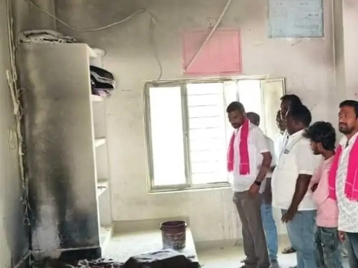 జ్యోతిబాఫూలే పాఠశాలలో షార్ట్ సర్క్యూట్… తప్పిన ప్రమాదం