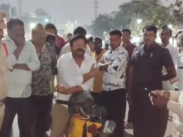 చలానా చెల్లించిన ఎమ్మెల్యే వెనిగండ్ల రాము