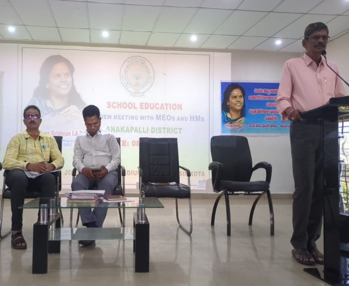 వంద శాతం ఉత్తీర్ణత సాధించాలి: DEO