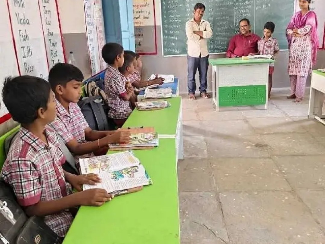 పాఠశాలను తనిఖీ చేసిన ఎంఈఓ
