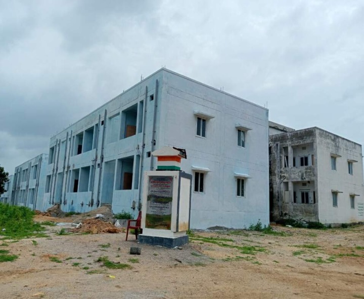 పుష్కరకాల నిరీక్షణ తర్వాత దరఖాస్తులు ప్రారంభం..