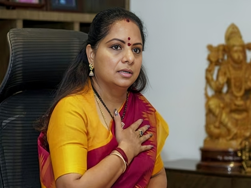 కొత్త పార్టీ దిశగా కవిత.. పరిశీలనలో 3 పేర్లు!