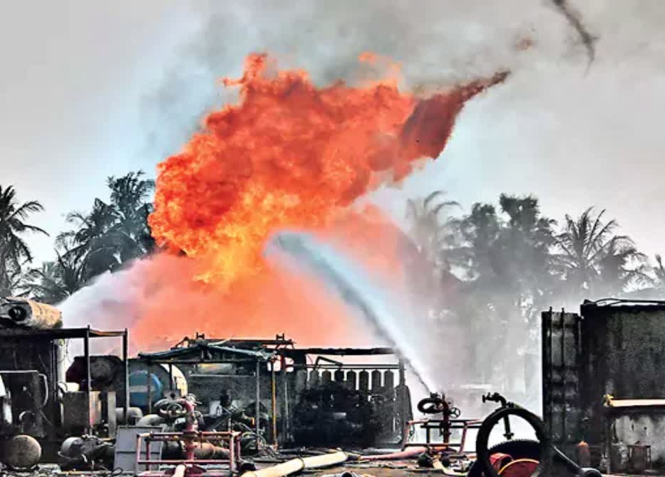 ఇరుసుమండలో కొనసాగుతున్న బ్లోఅవుట్